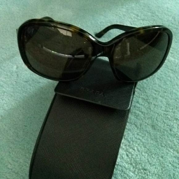 prada sunglasses women's tortoise